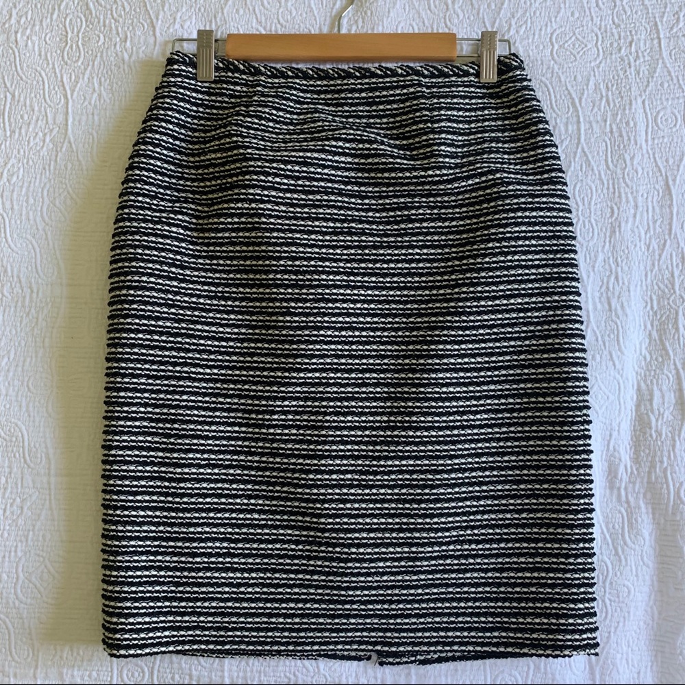Calvin Klein Tweed Black & White Pencil skirt S-2